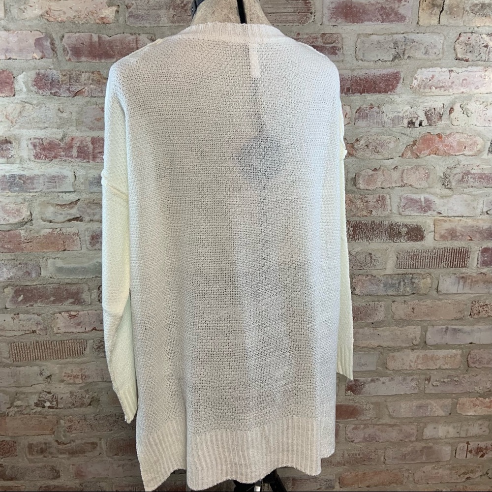 Cream sweater m/l - Picture 4 of 6